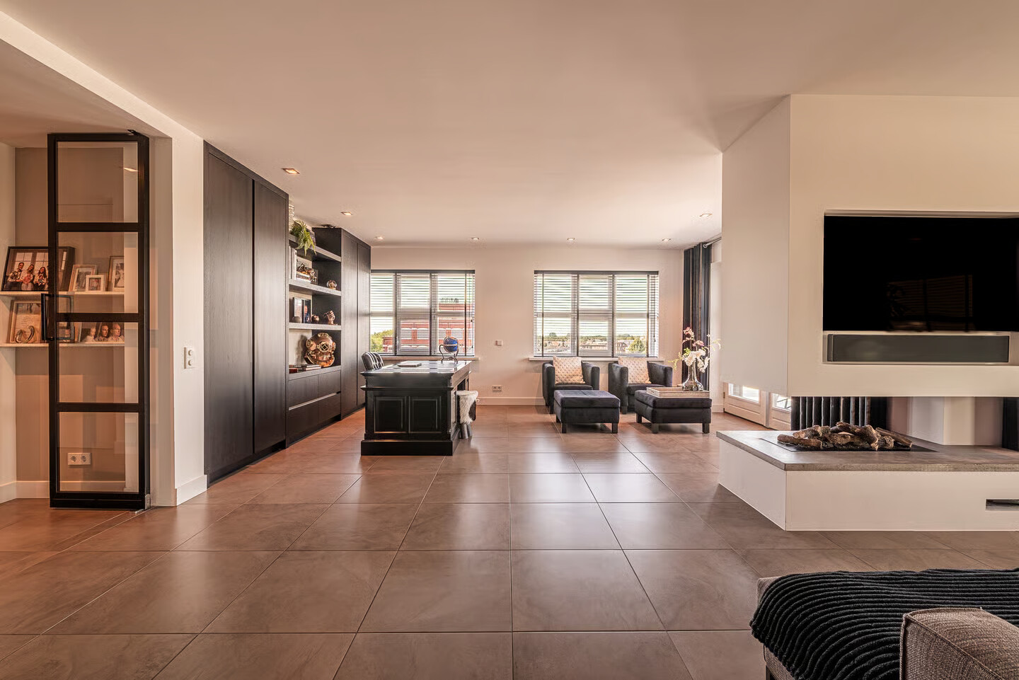 Appartement te koop: Hendrick Rietschoofplein 19, Zaandam