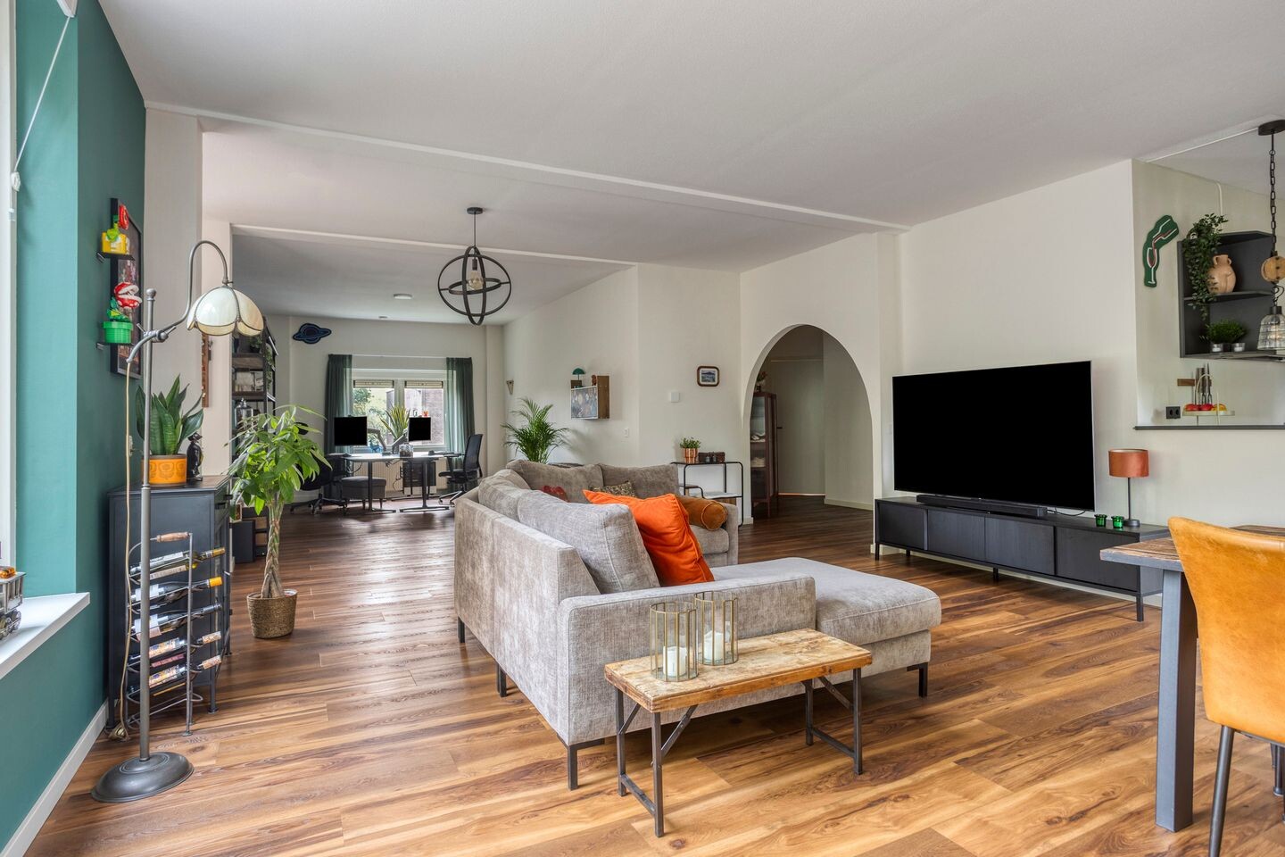 Appartement te koop: Dr. C.W.H. van Raaltenpark 13, Zaandam