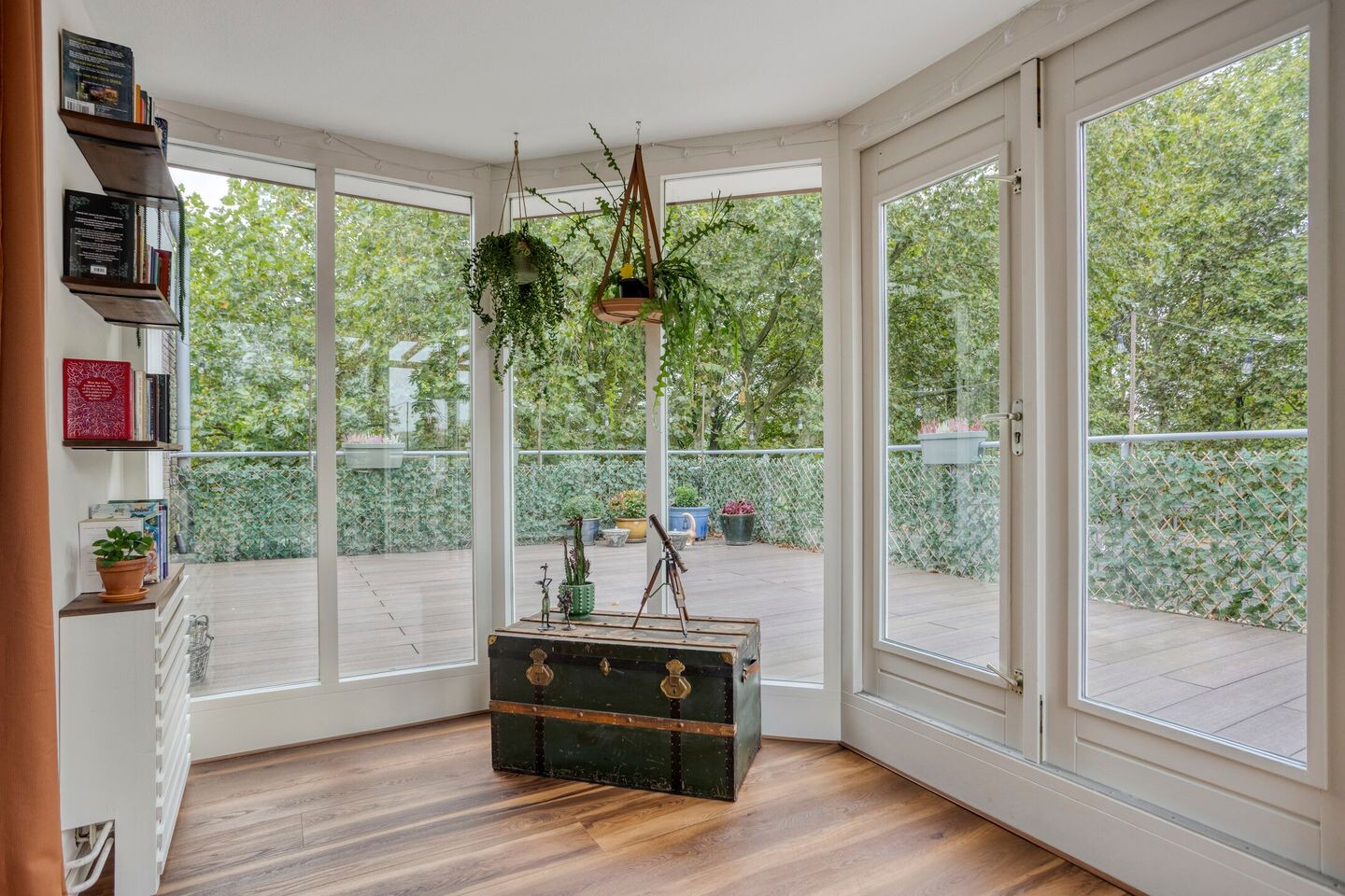 Appartement te koop: Dr. C.W.H. van Raaltenpark 13, Zaandam