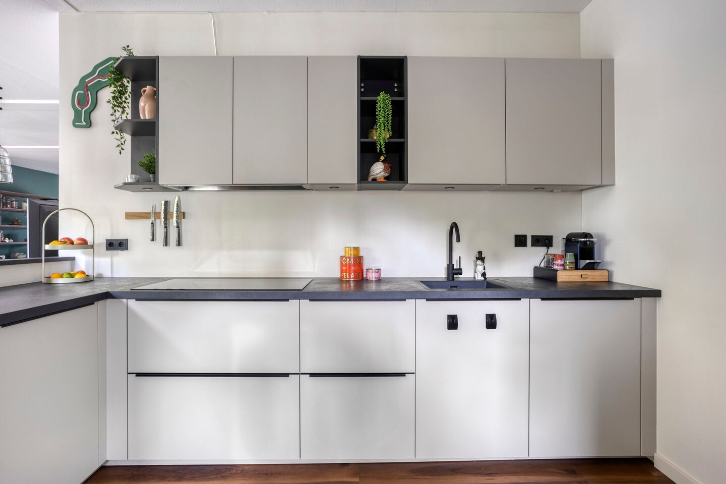 Appartement te koop: Dr. C.W.H. van Raaltenpark 13, Zaandam