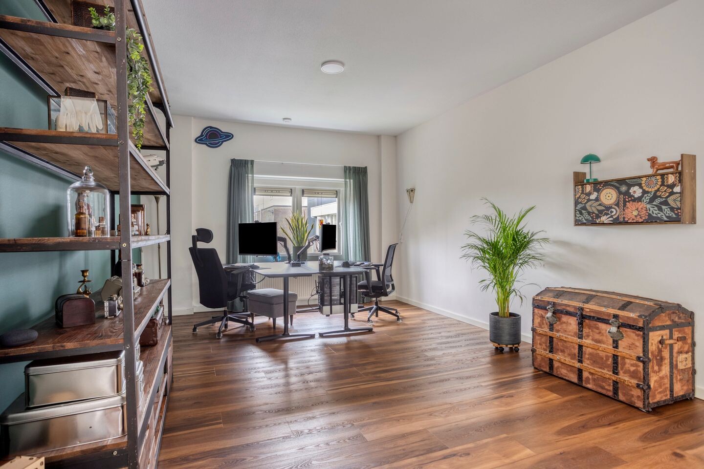 Appartement te koop: Dr. C.W.H. van Raaltenpark 13, Zaandam