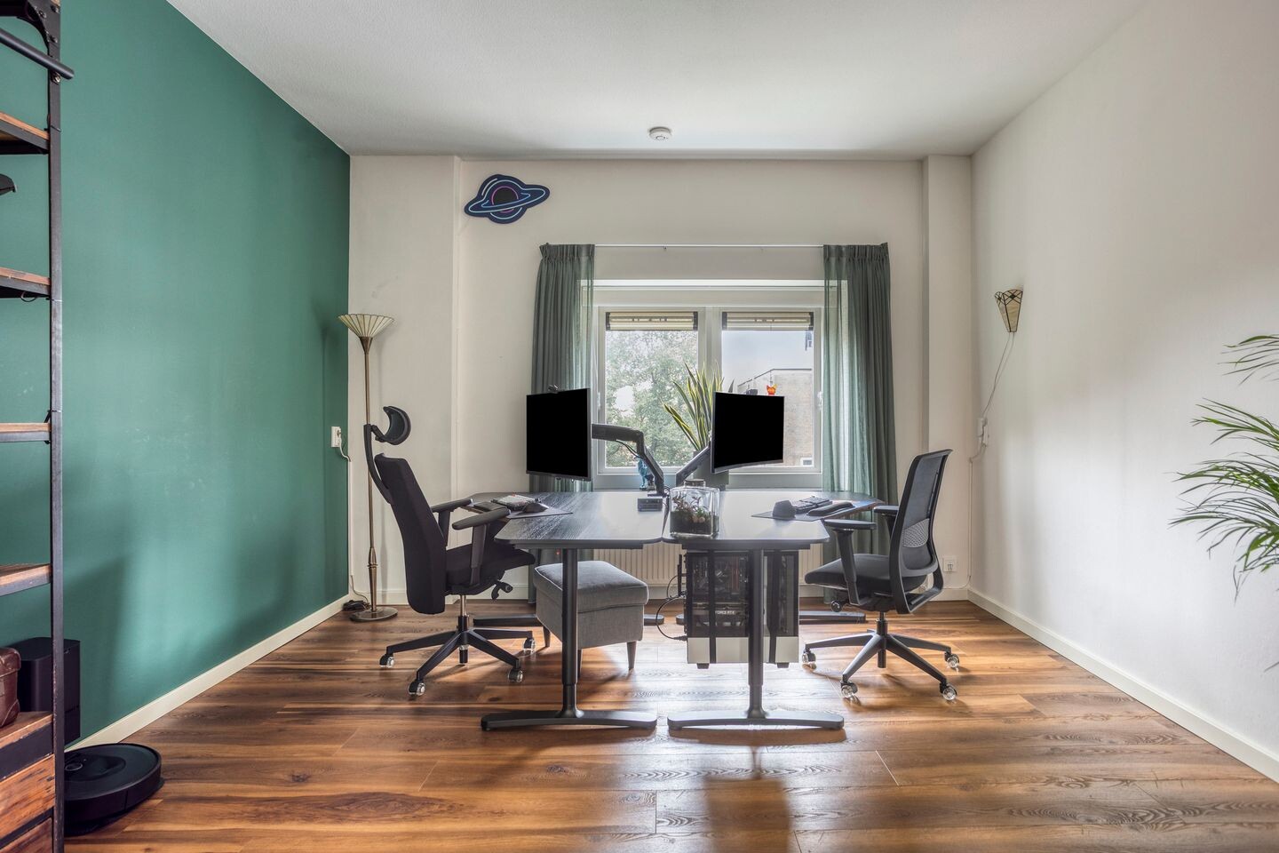 Appartement te koop: Dr. C.W.H. van Raaltenpark 13, Zaandam