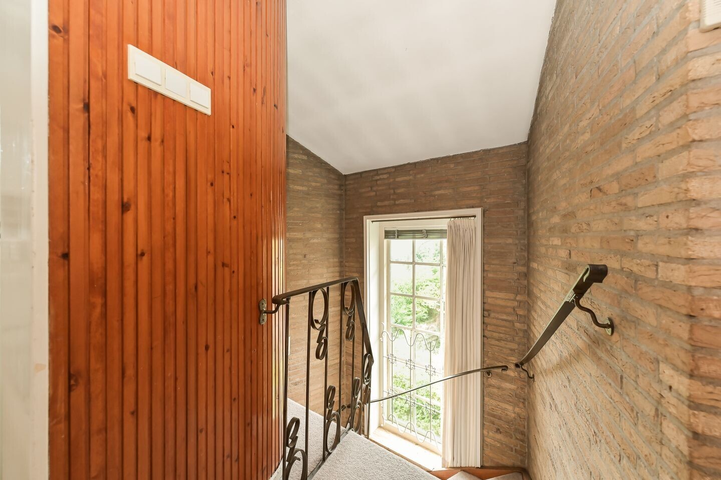 Vrijstaande woning te koop: Provincialeweg 250, Zaandam