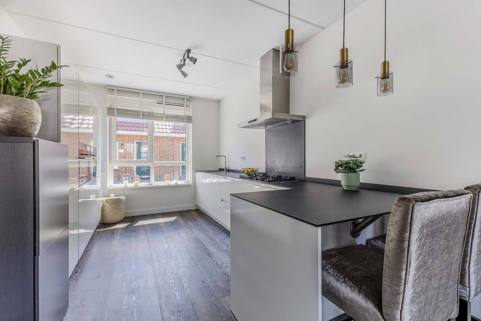 Hoekwoning te koop: Narvastraat 22, Zaandam