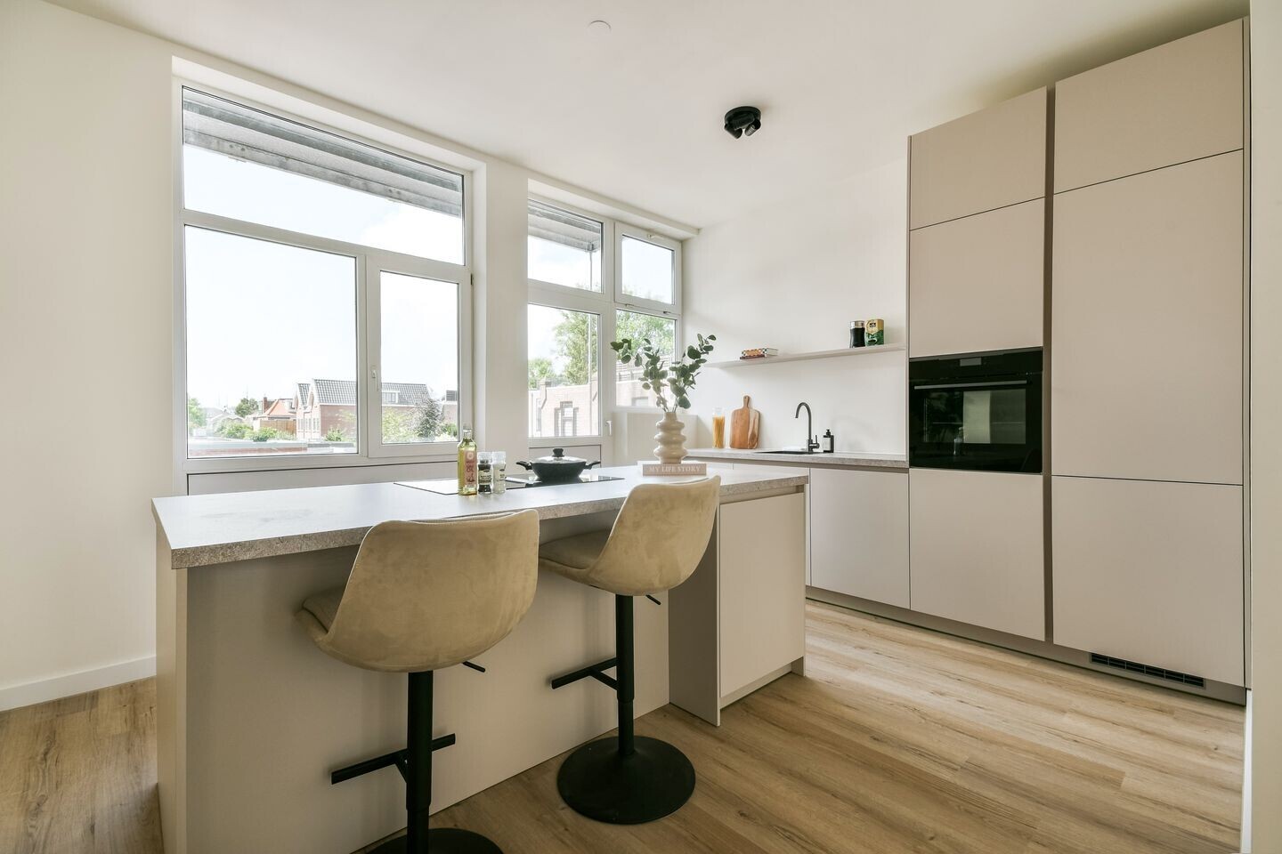 Appartement te koop: Czaar Peterstraat 9A, Zaandam