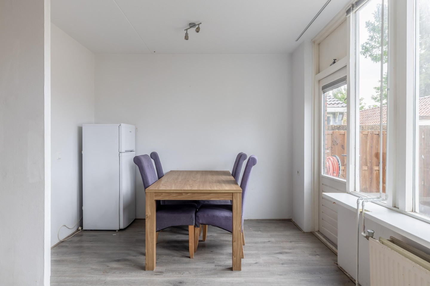 Hoekwoning te koop: Czaar Peterstraat 69, Zaandam