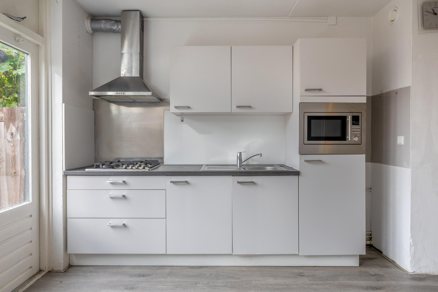 Hoekwoning te koop: Czaar Peterstraat 69, Zaandam