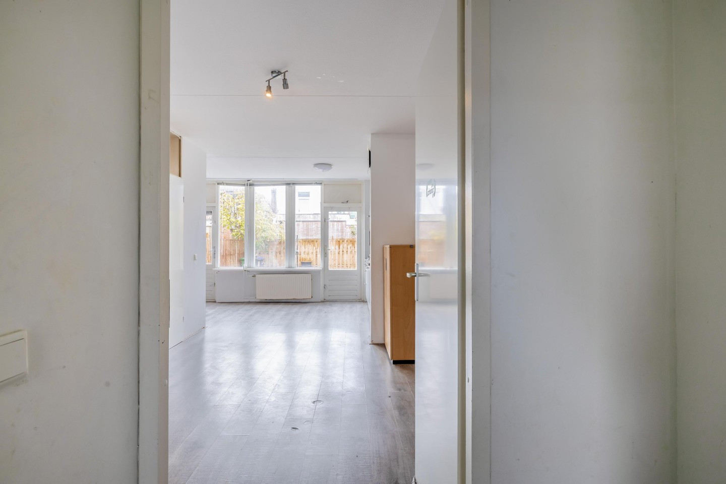 Hoekwoning te koop: Czaar Peterstraat 69, Zaandam