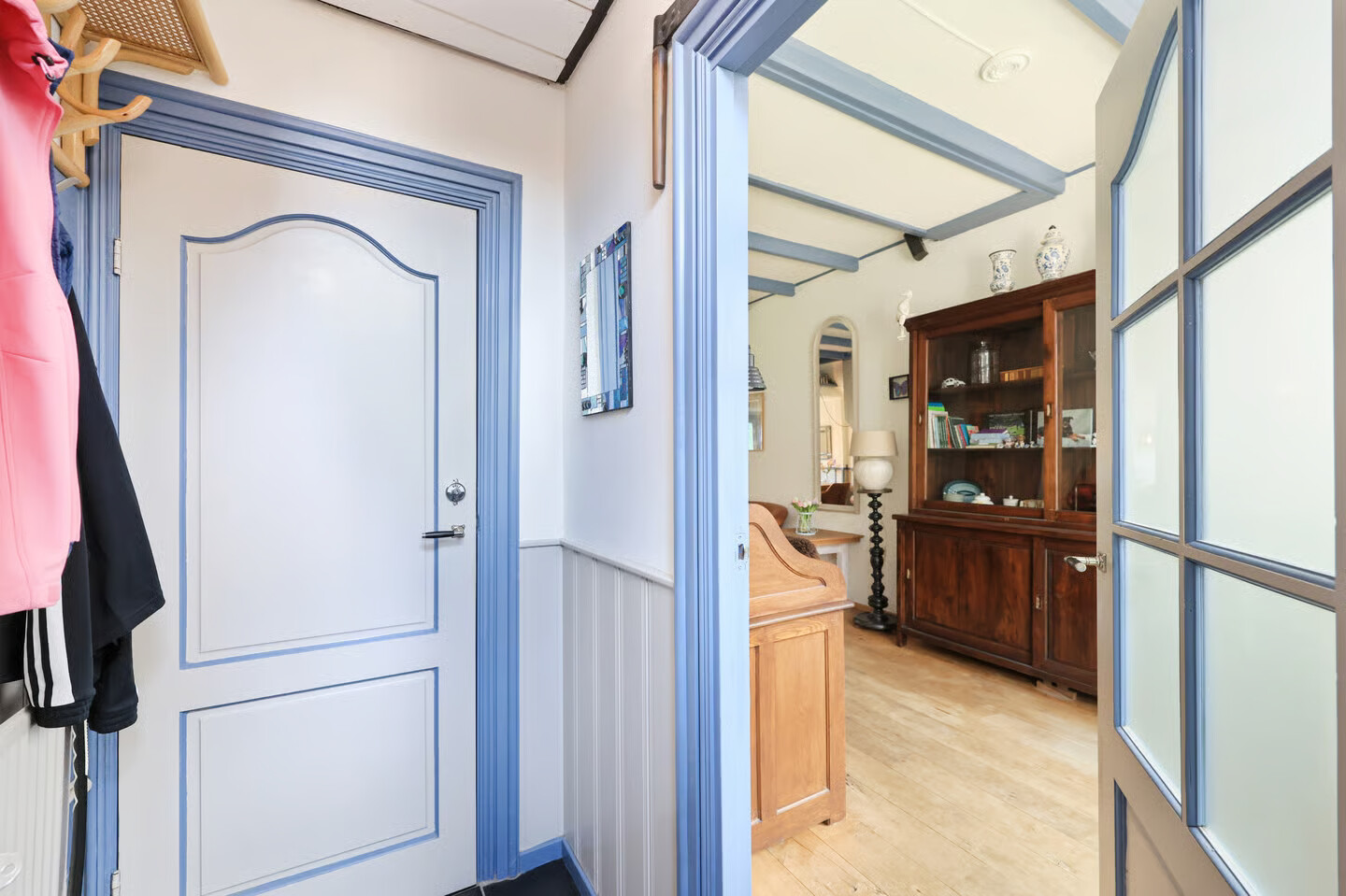 Tussenwoning te koop: Czaar Peterstraat 80, Zaandam