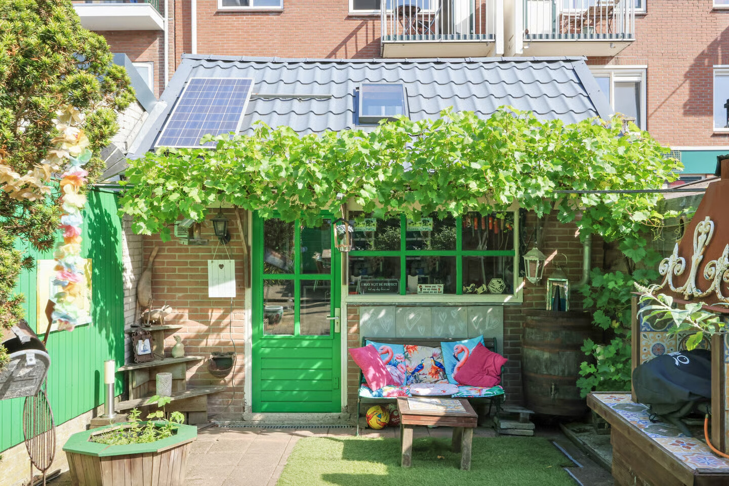 Tussenwoning te koop: Czaar Peterstraat 80, Zaandam