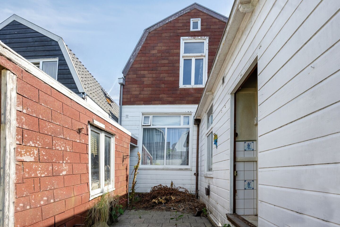Twee-onder-één-kap te koop: Langestraat 44, Zaandam