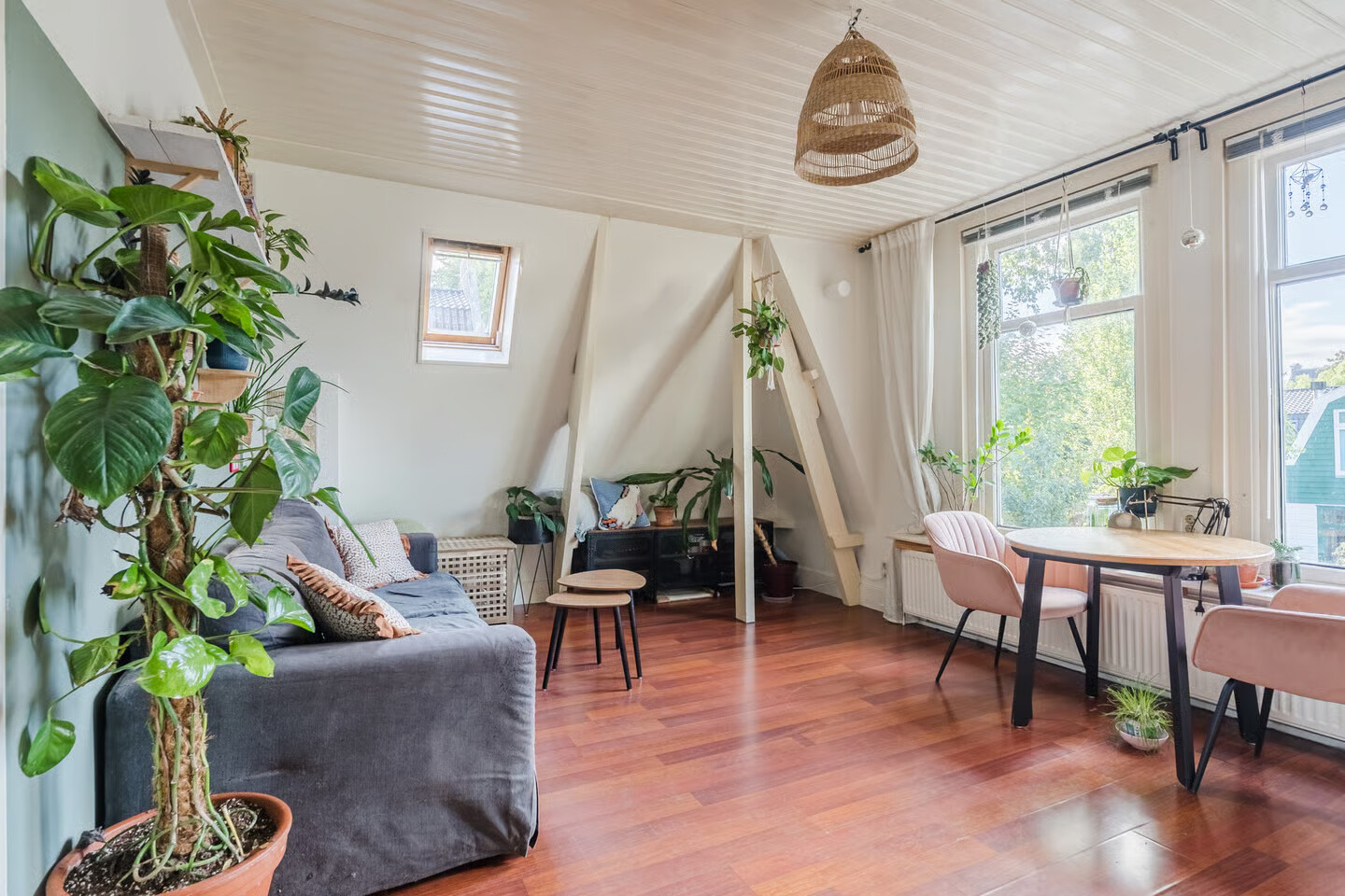 Appartement te koop: Ooievaarstraat 26A, Zaandam