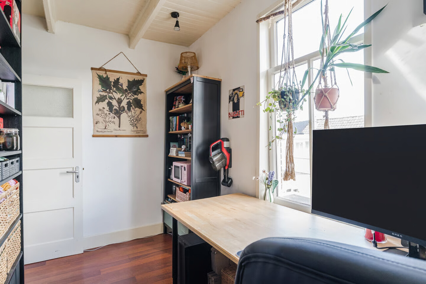 Appartement te koop: Ooievaarstraat 26A, Zaandam