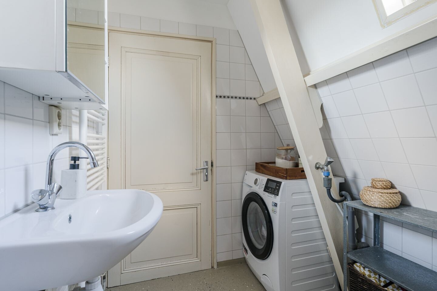 Appartement te koop: Ooievaarstraat 26A, Zaandam