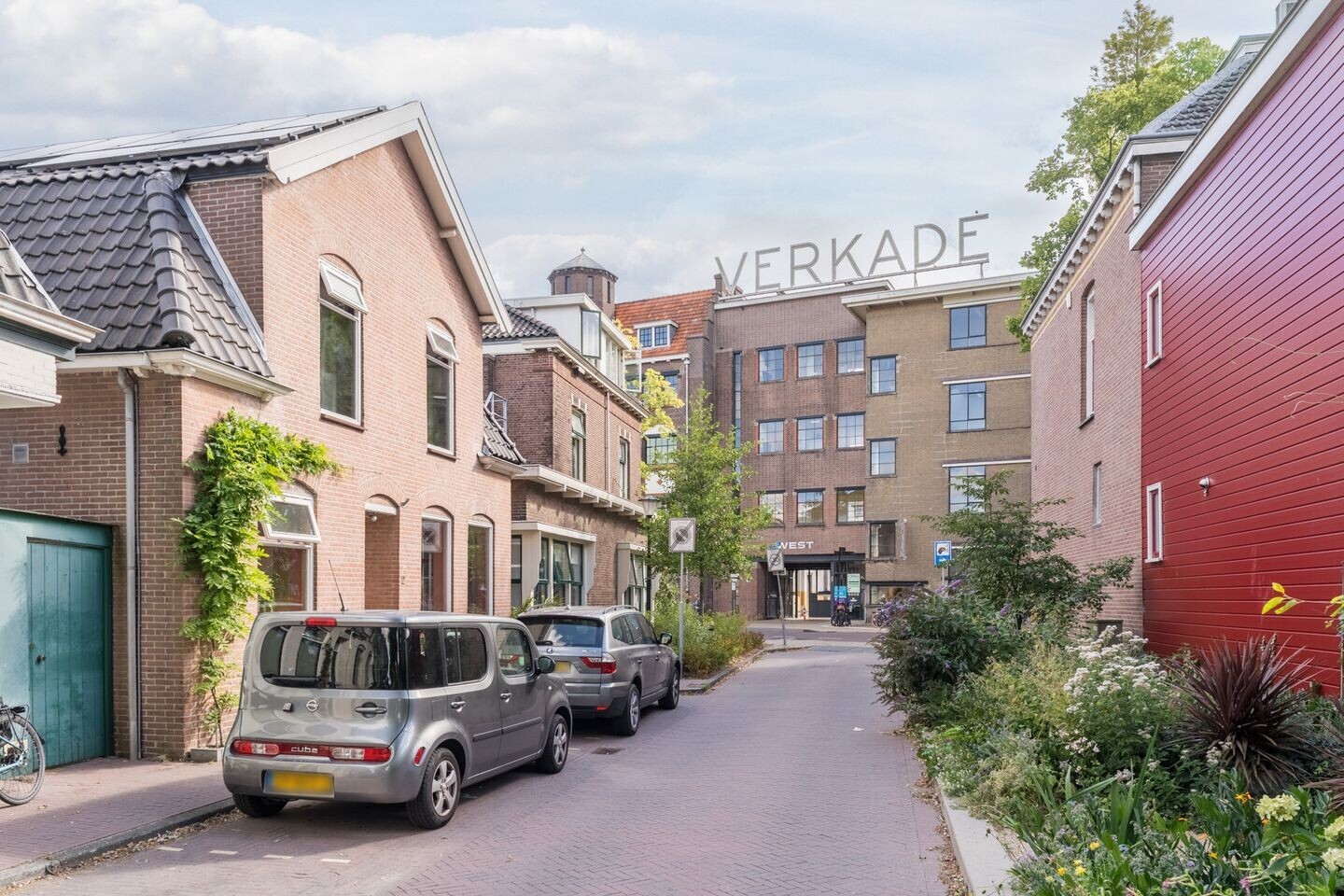 Appartement te koop: Ooievaarstraat 26A, Zaandam