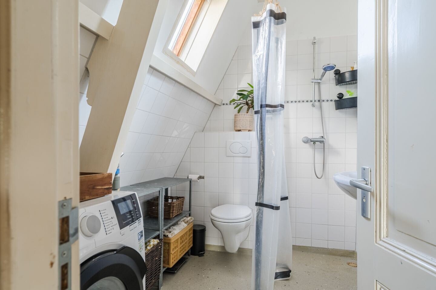 Appartement te koop: Ooievaarstraat 26A, Zaandam