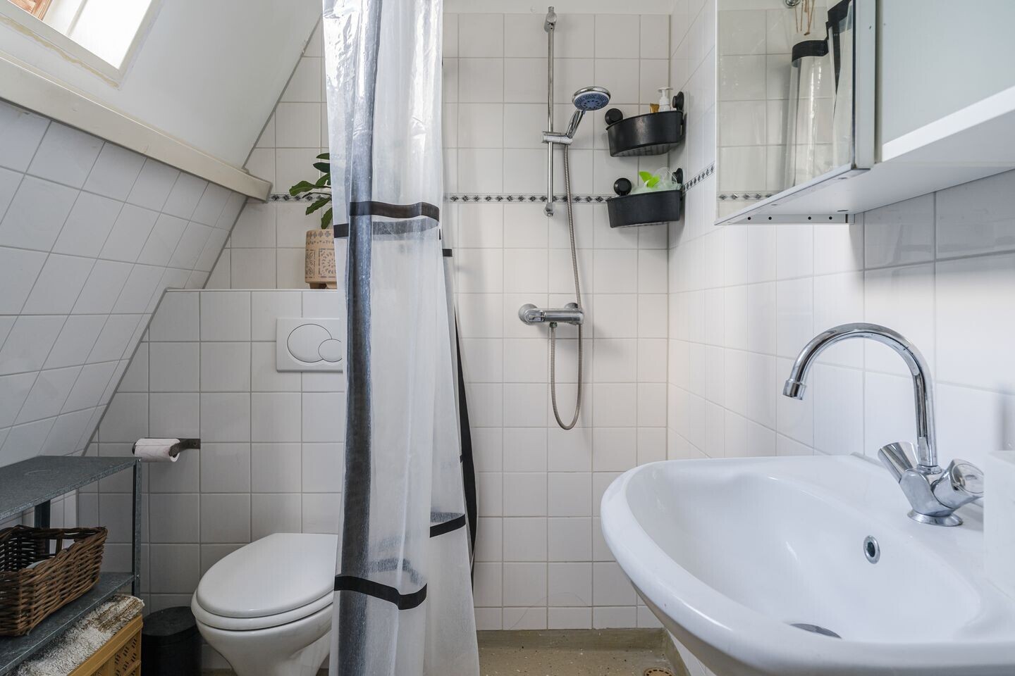Appartement te koop: Ooievaarstraat 26A, Zaandam