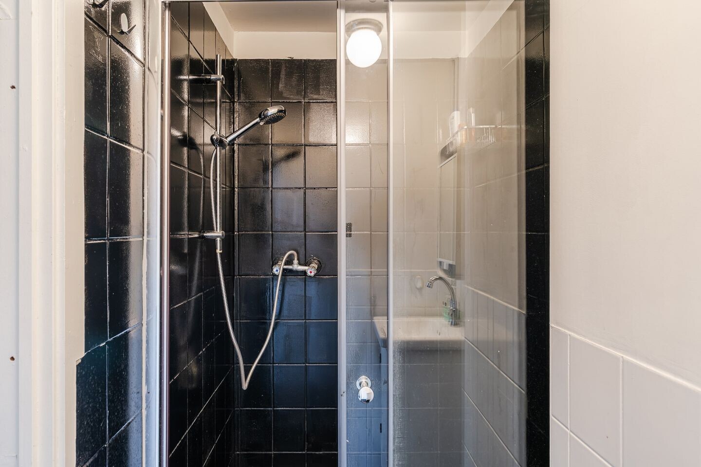 Hoekwoning te koop: Ooievaarstraat 90, Zaandam