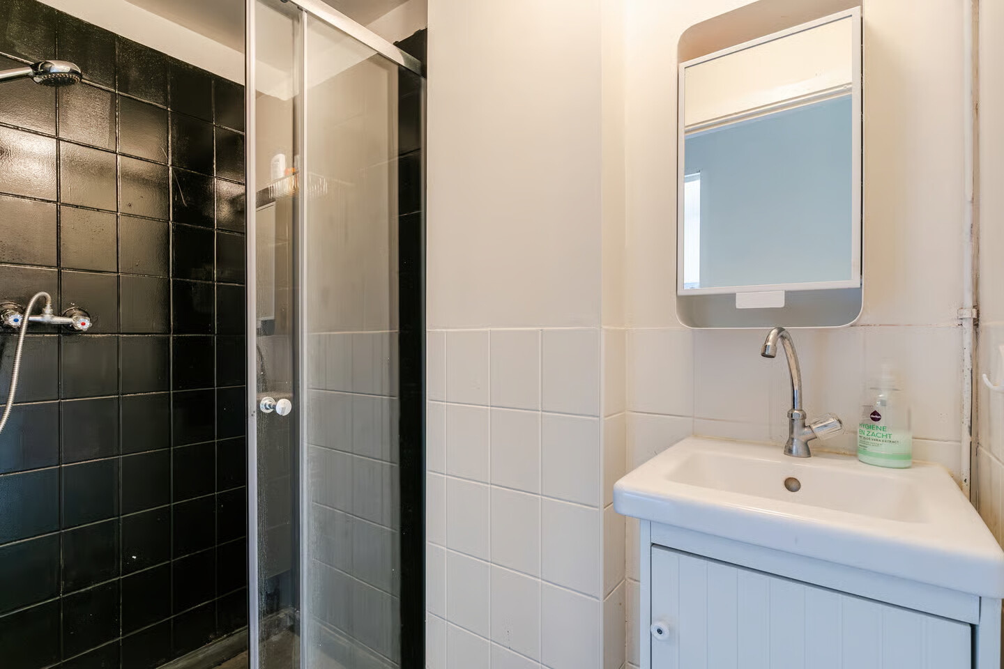 Hoekwoning te koop: Ooievaarstraat 90, Zaandam