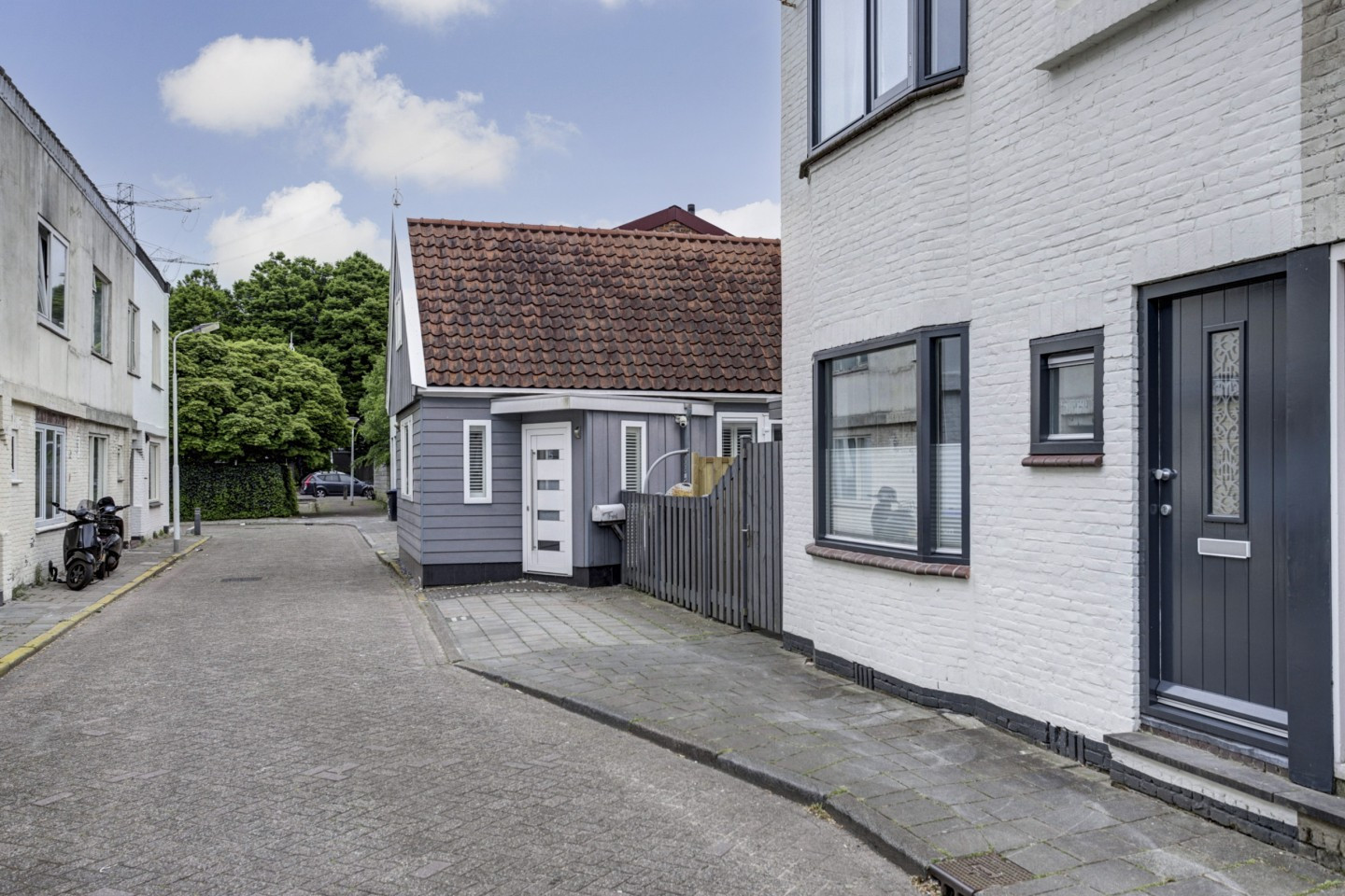 Hoekwoning te koop: Schiermonnikoog 17, Zaandam
