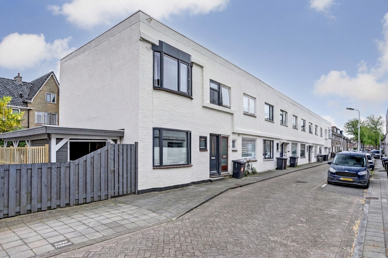 Hoekwoning te koop: Schiermonnikoog 17, Zaandam