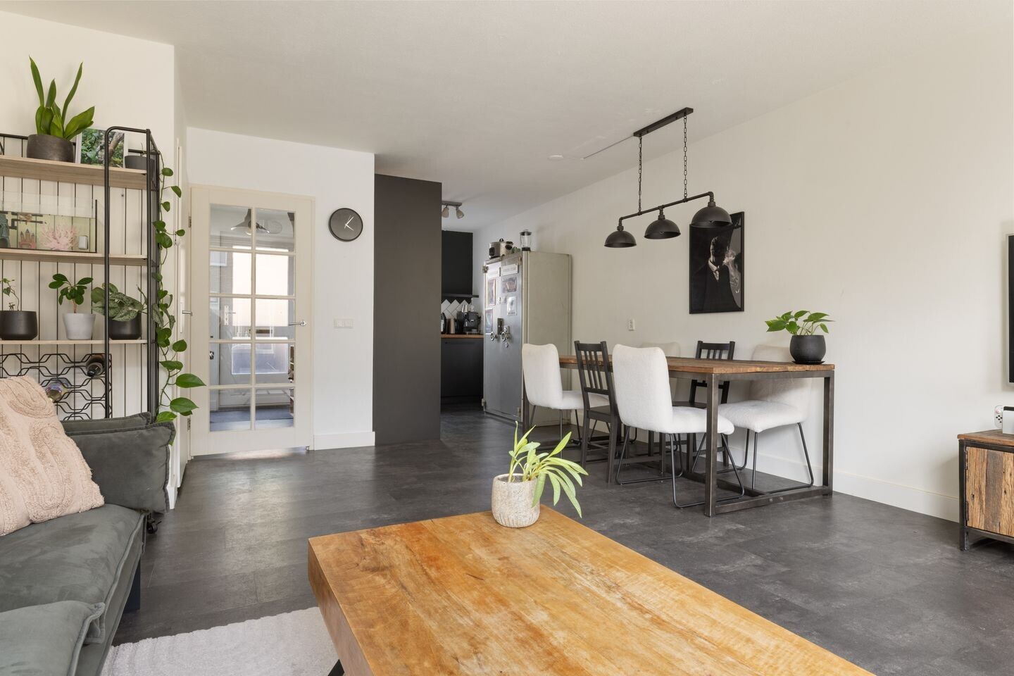 Tussenwoning te koop: Ameland 55, Zaandam