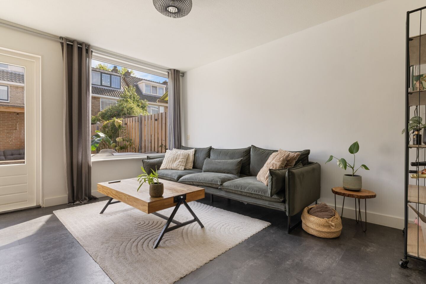 Tussenwoning te koop: Ameland 55, Zaandam