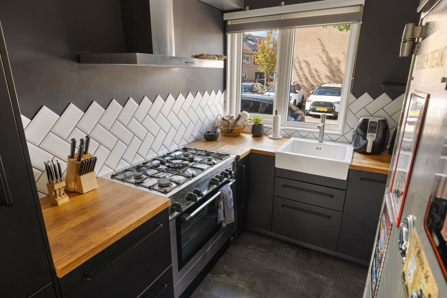 Tussenwoning te koop: Ameland 55, Zaandam