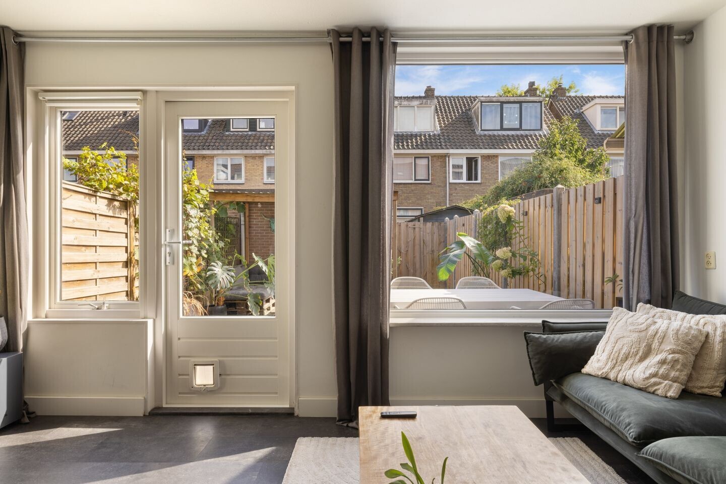Tussenwoning te koop: Ameland 55, Zaandam