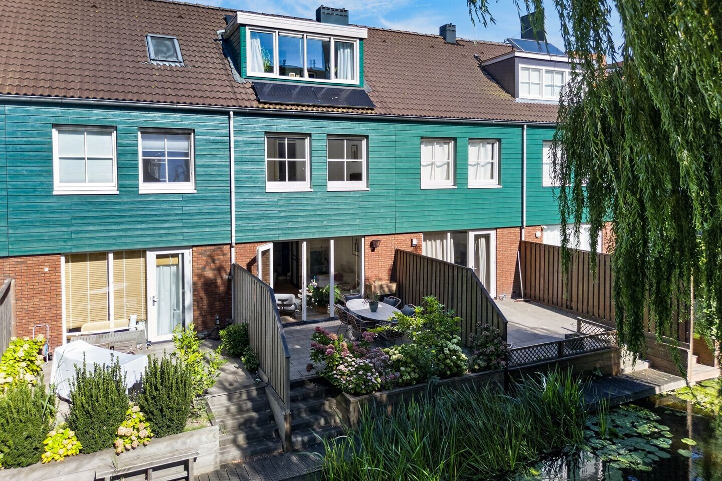Tussenwoning te koop: Vurehout 110, Zaandam