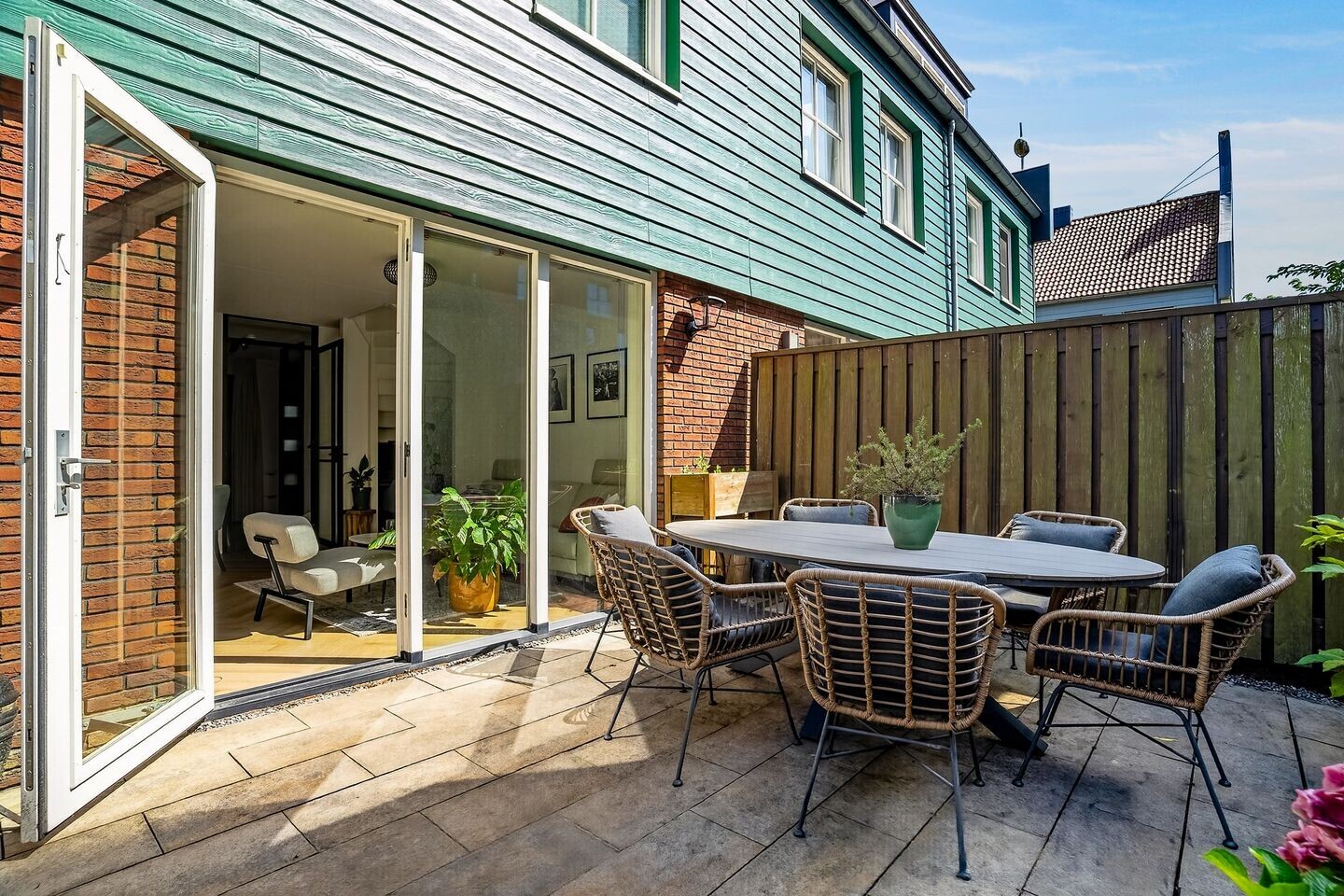 Tussenwoning te koop: Vurehout 110, Zaandam