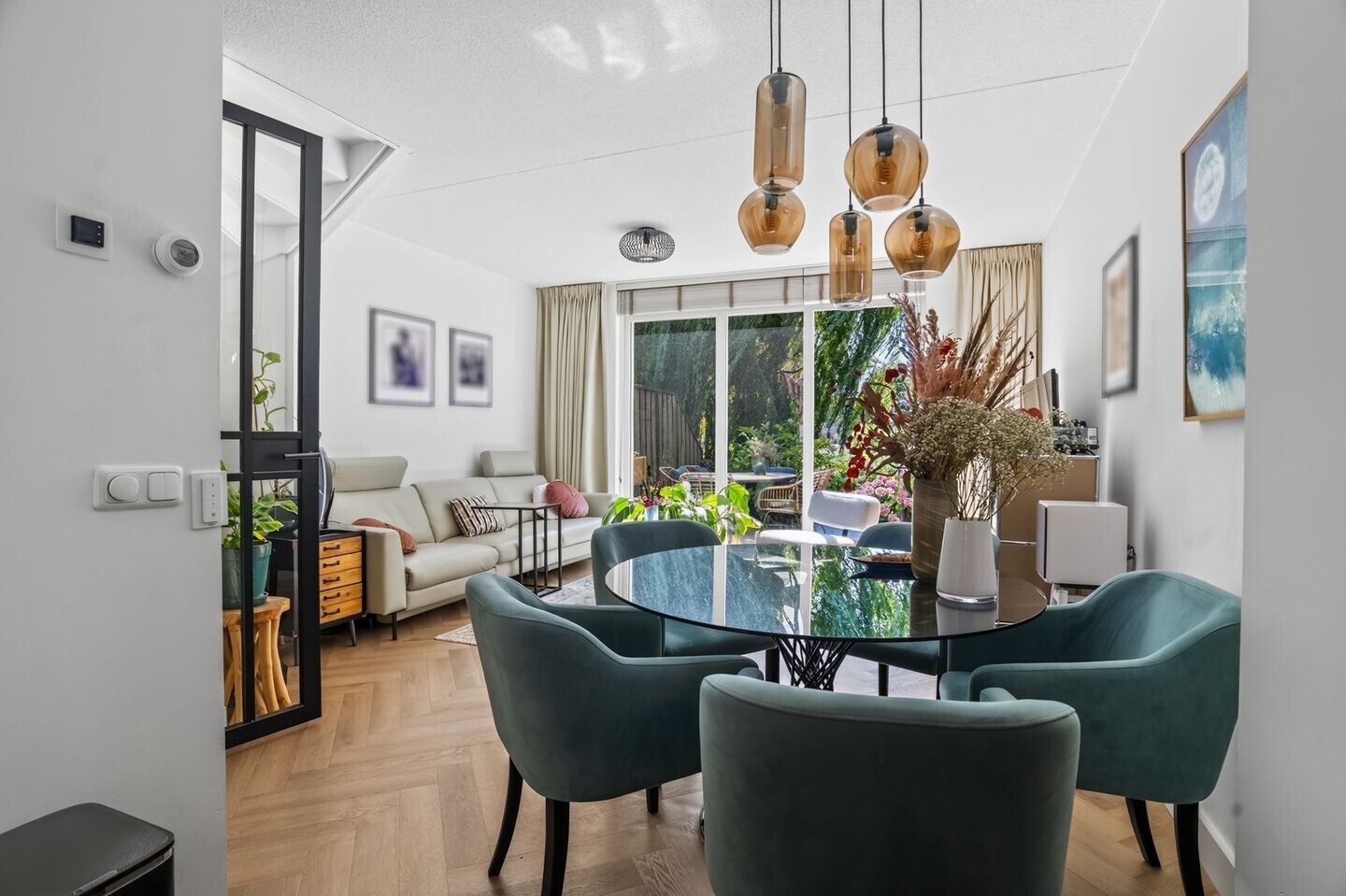 Tussenwoning te koop: Vurehout 110, Zaandam