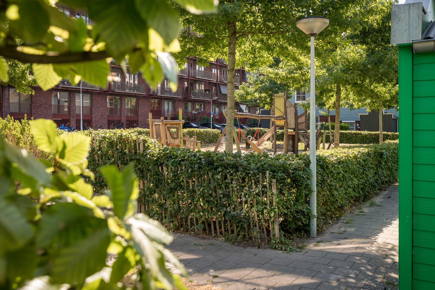 Tussenwoning te koop: Vurehout 120, Zaandam