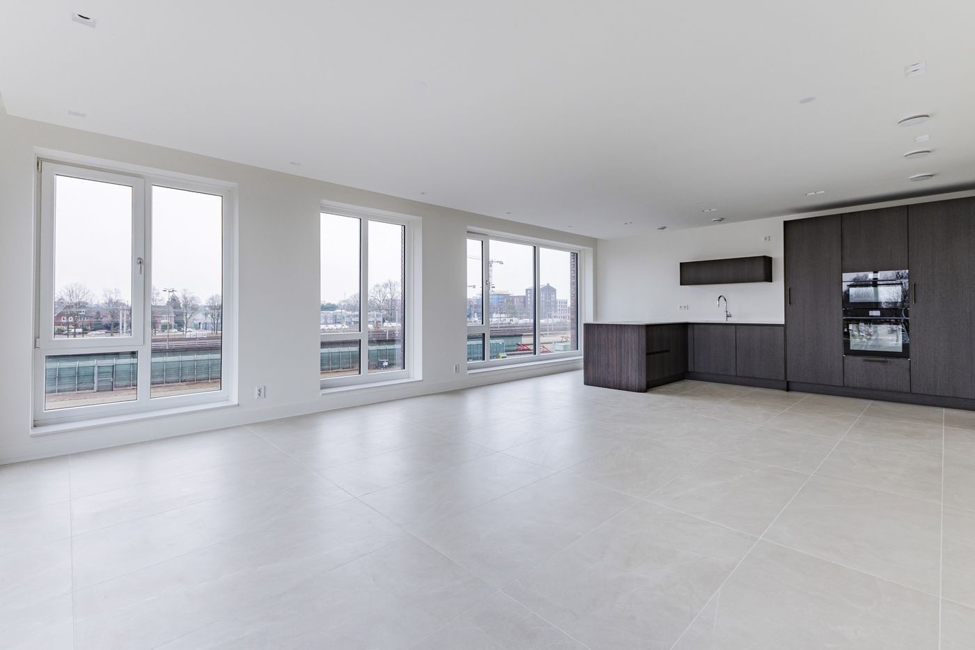 Appartement te koop: Mahoniehout 397, Zaandam