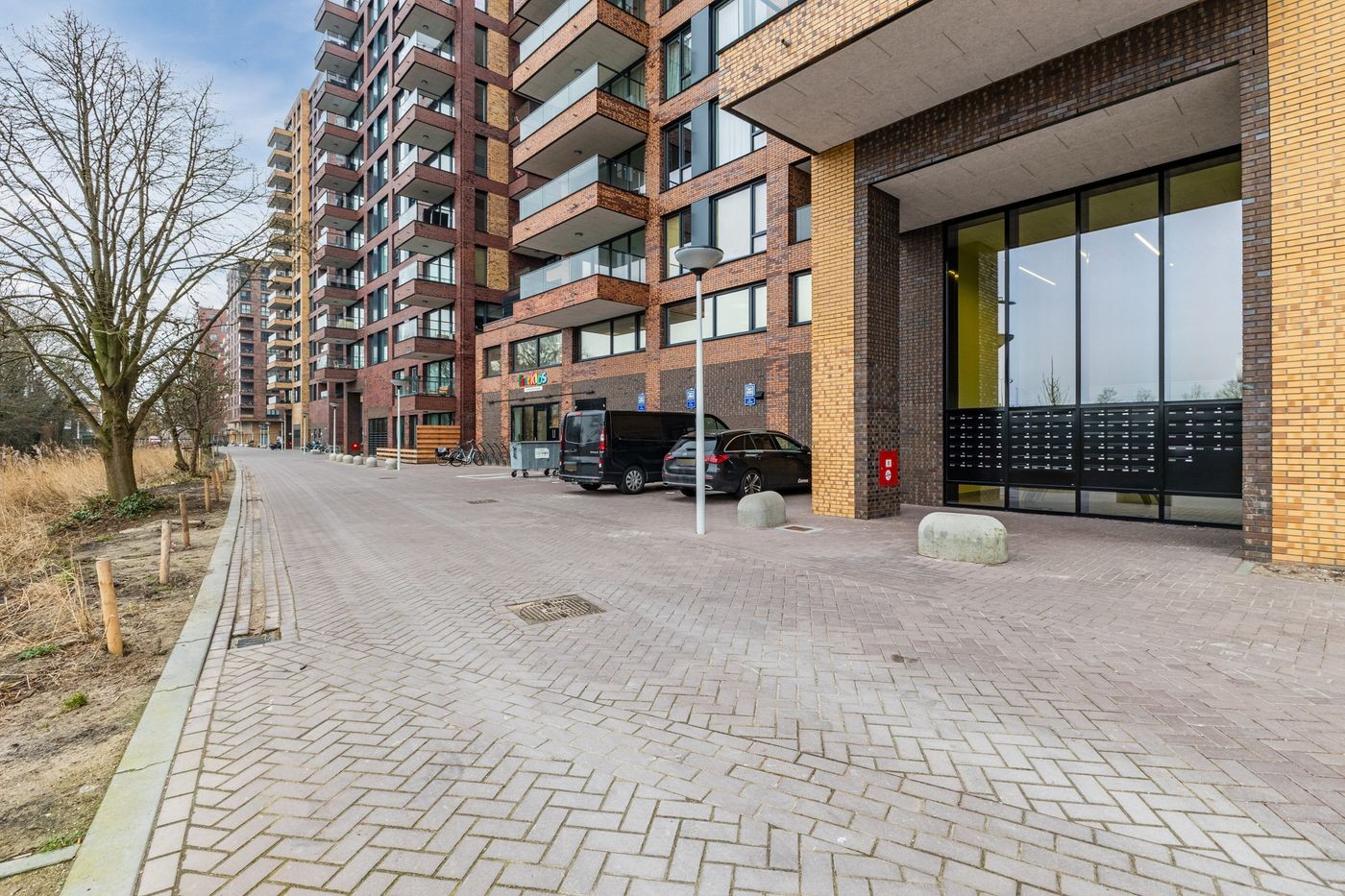 Appartement te koop: Mahoniehout 397, Zaandam