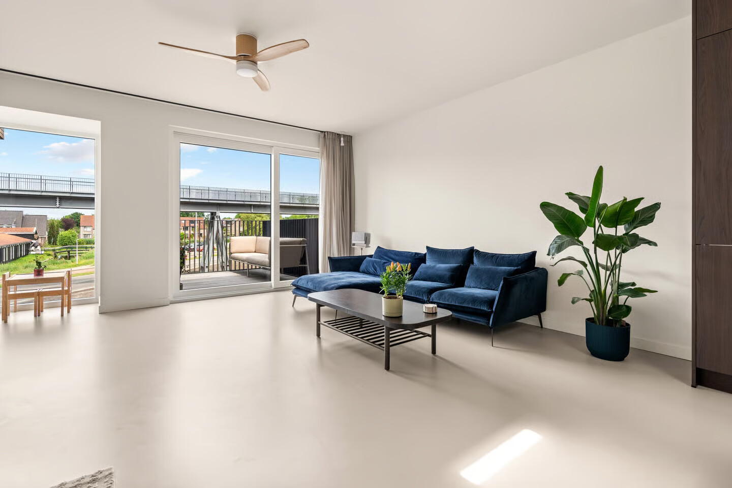 Tussenwoning te koop: Houtveldweg 1150, Zaandam