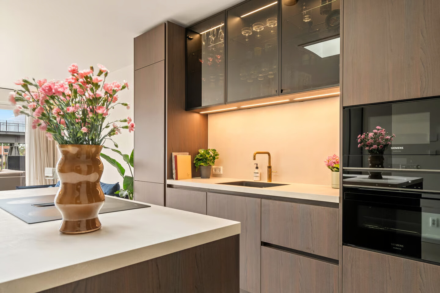 Tussenwoning te koop: Houtveldweg 1150, Zaandam