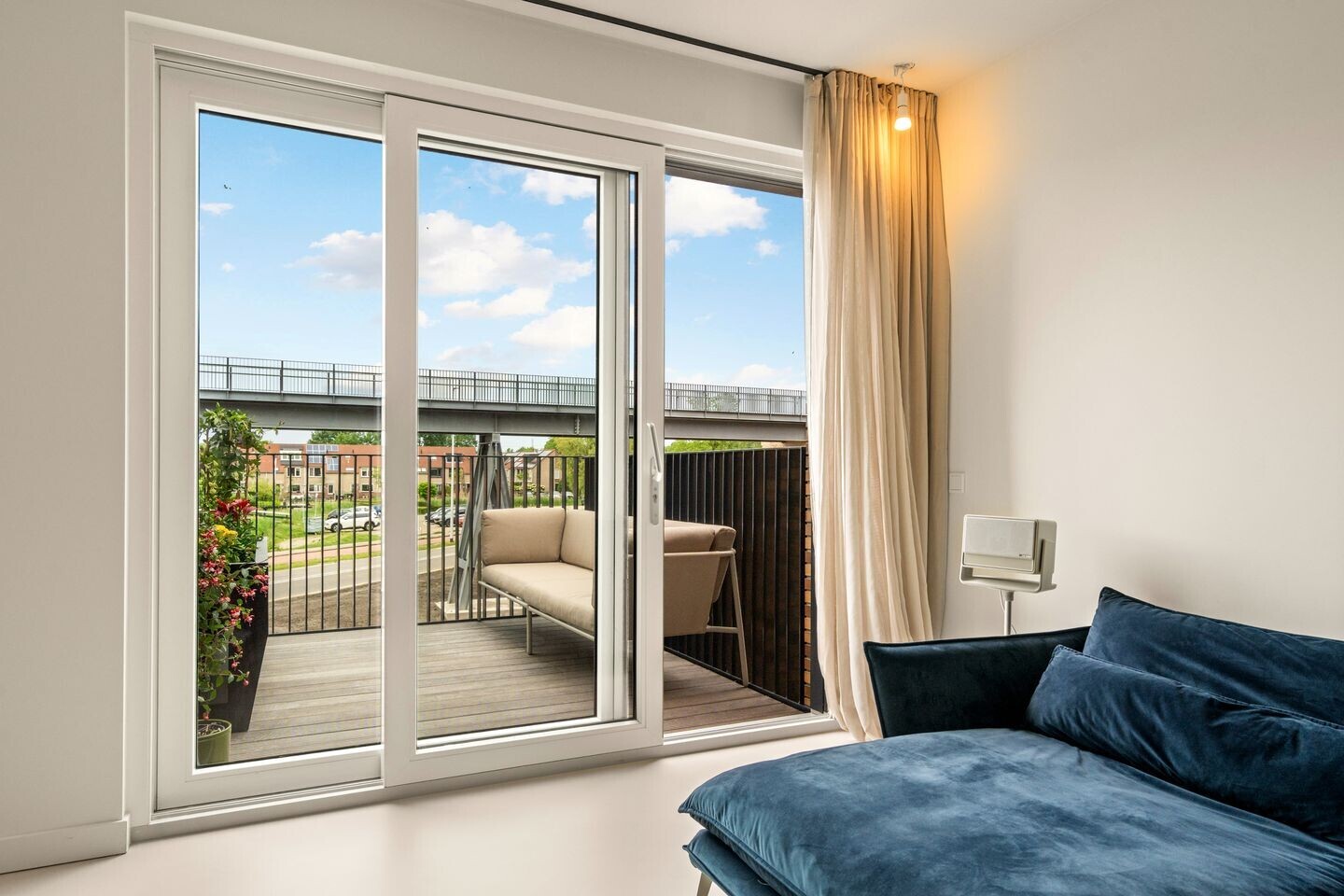 Tussenwoning te koop: Houtveldweg 1150, Zaandam