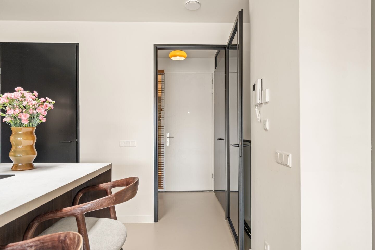 Tussenwoning te koop: Houtveldweg 1150, Zaandam