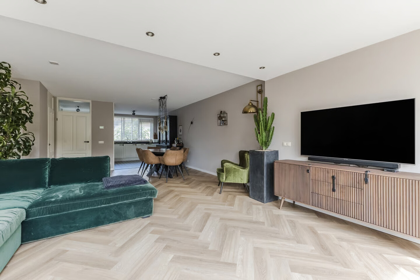 Tussenwoning te koop: Pieter Basstraat 5, Zaandam