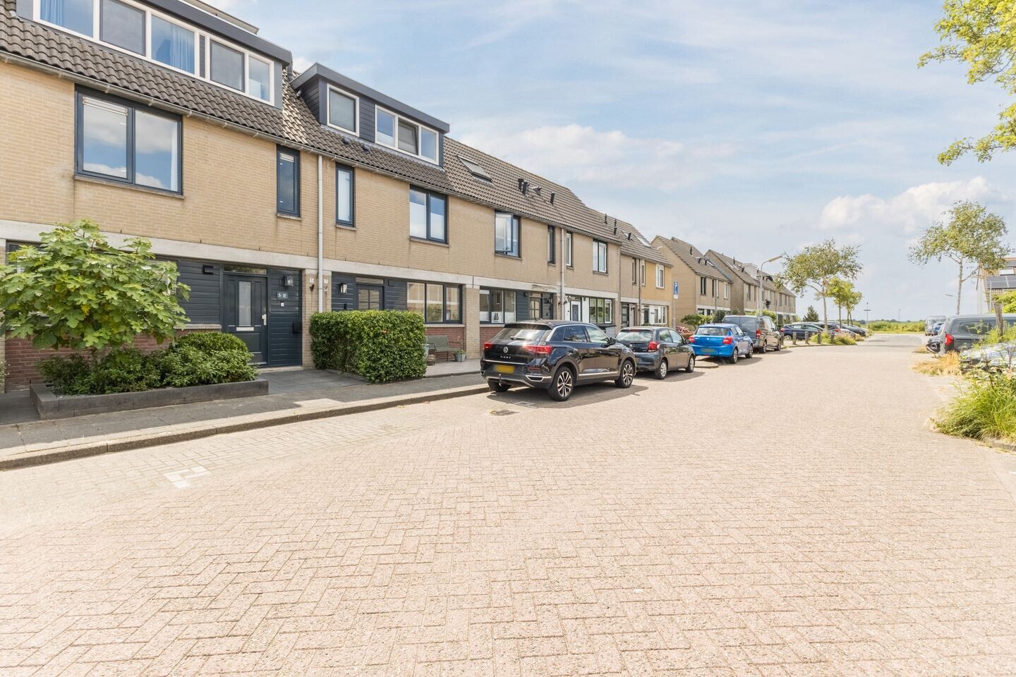Tussenwoning te koop: Pieter Basstraat 5, Zaandam