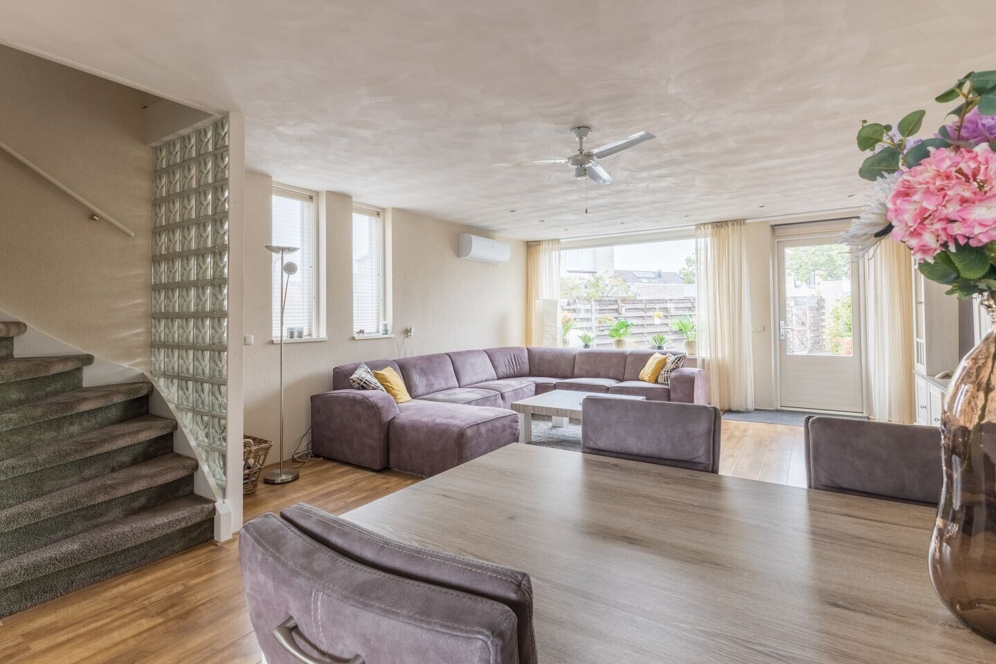 Hoekwoning te koop: Ronny Biermanpad 18, Zaandam