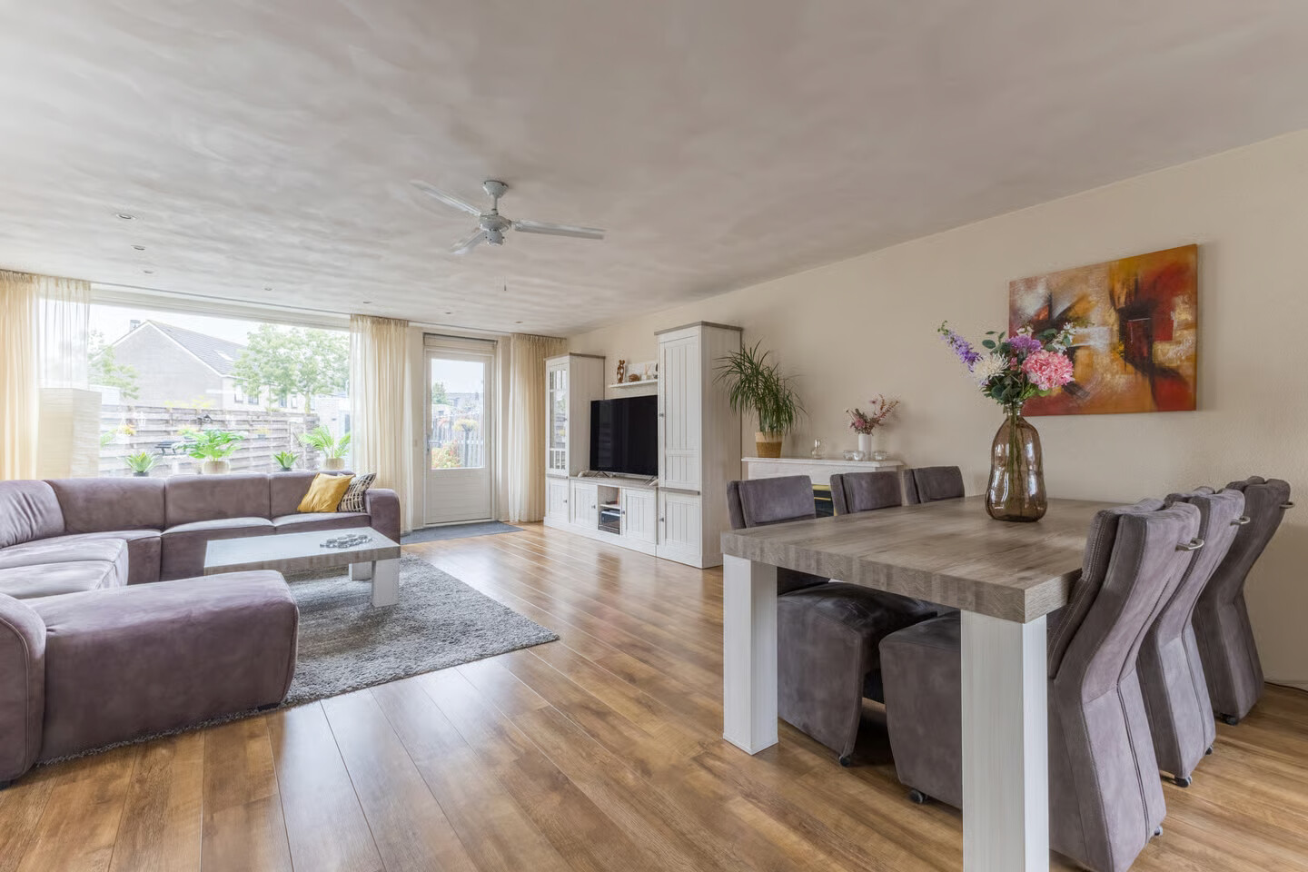 Hoekwoning te koop: Ronny Biermanpad 18, Zaandam