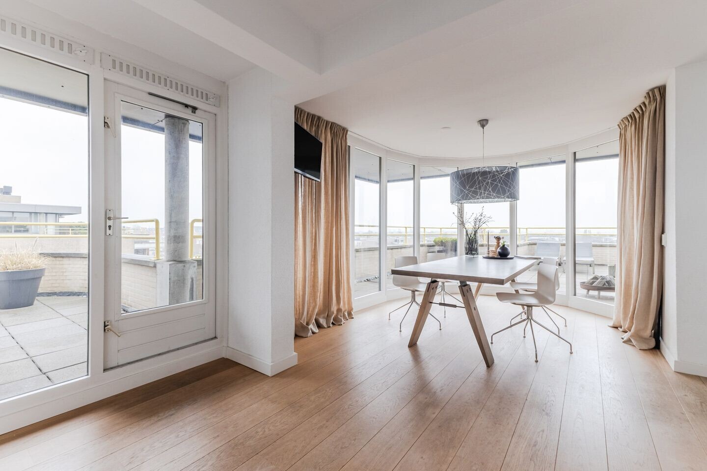 Appartement te koop: Kapelhof 63, Zaandam