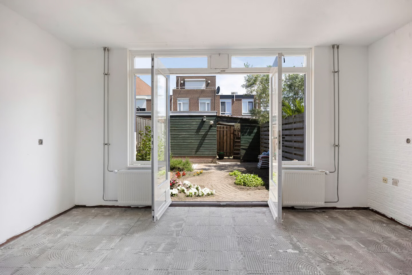 Tussenwoning te koop: G. Molstraat 18, Zaandam