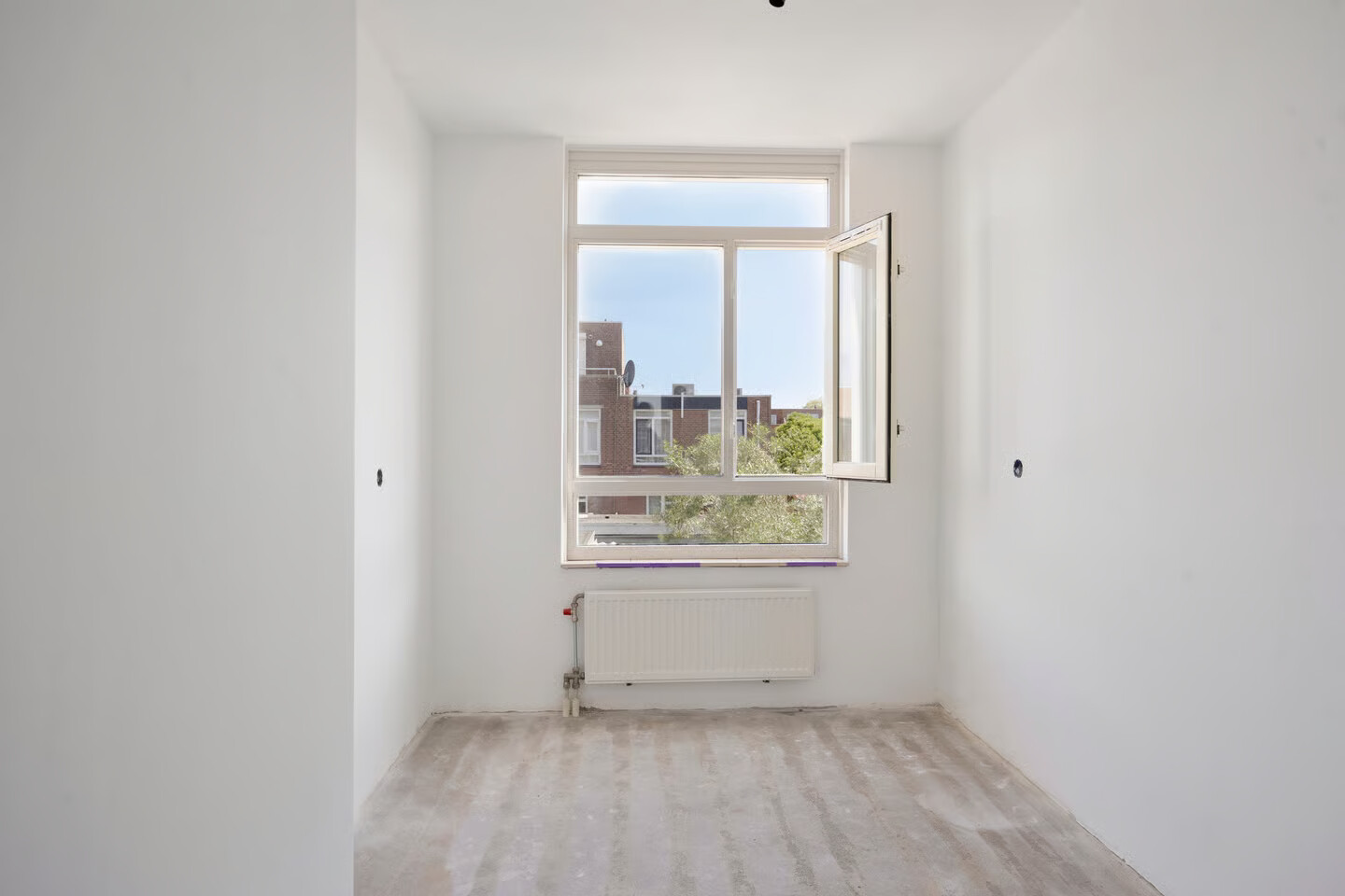 Tussenwoning te koop: G. Molstraat 18, Zaandam