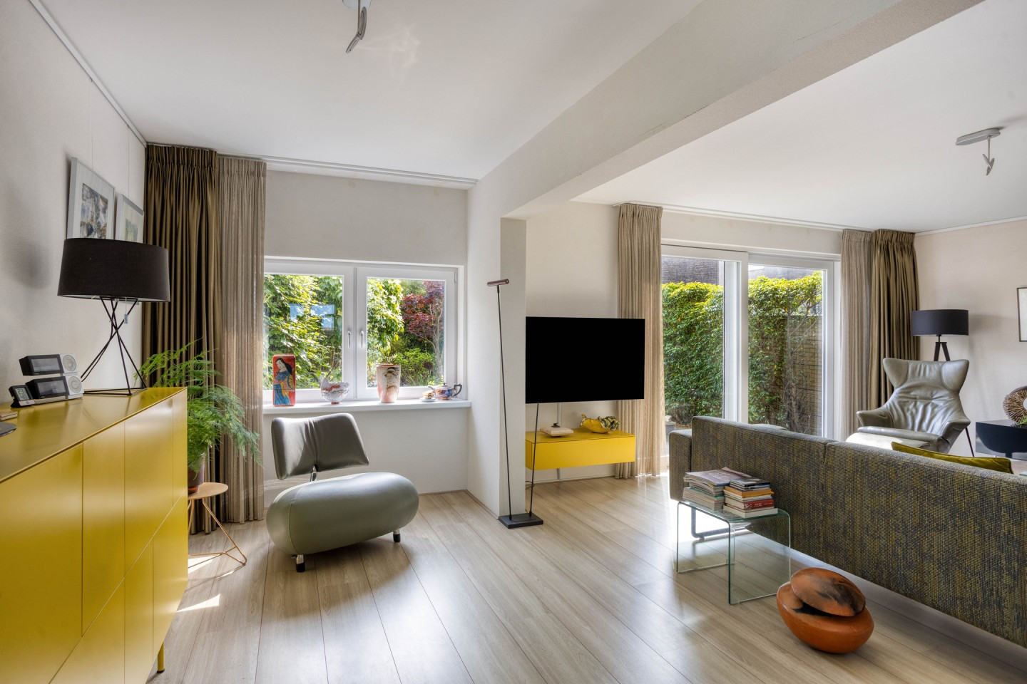 Tussenwoning te koop: P. Boorsmastraat 4, Zaandam
