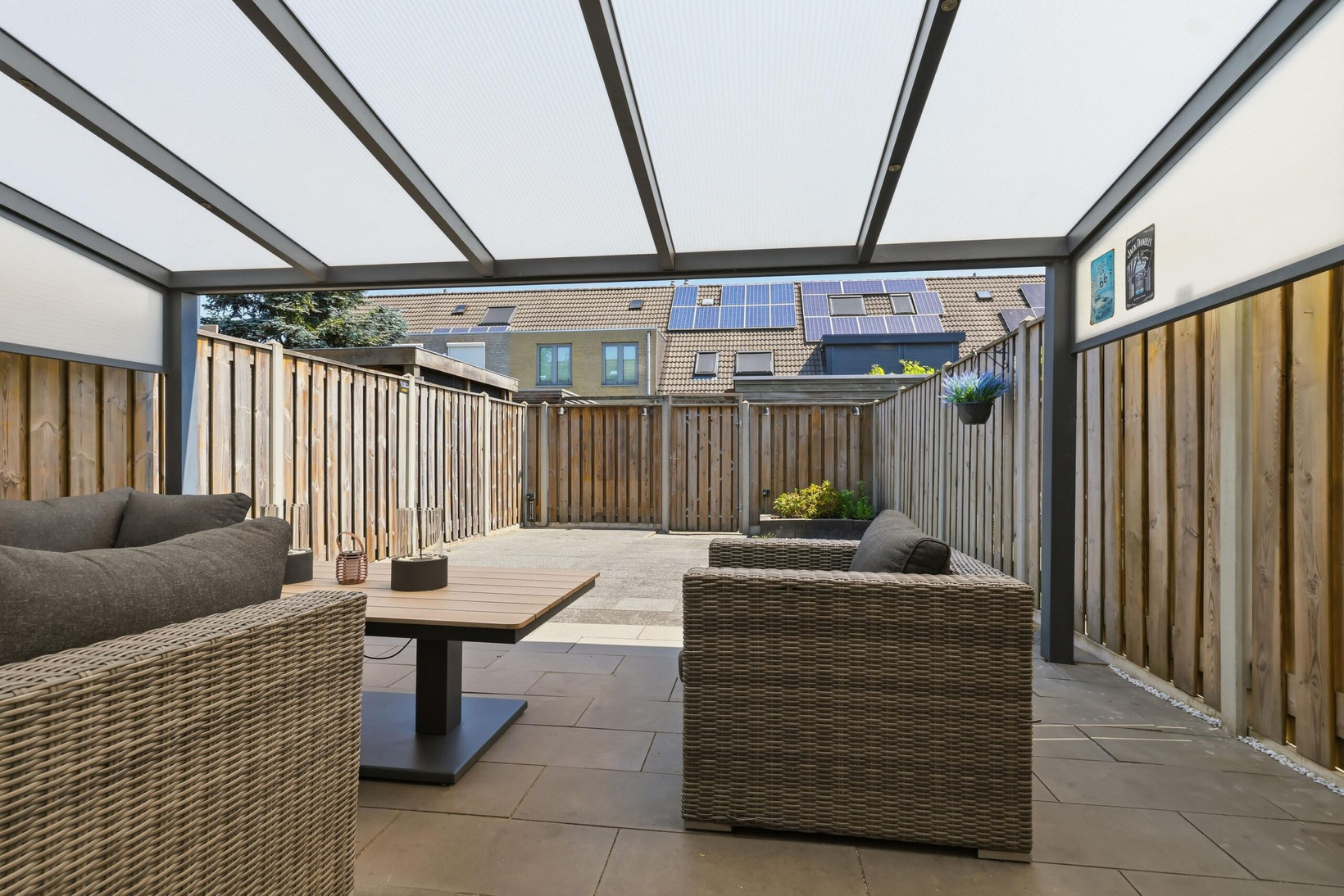 Tussenwoning te koop: Top Naeffstraat 28, Zaandam