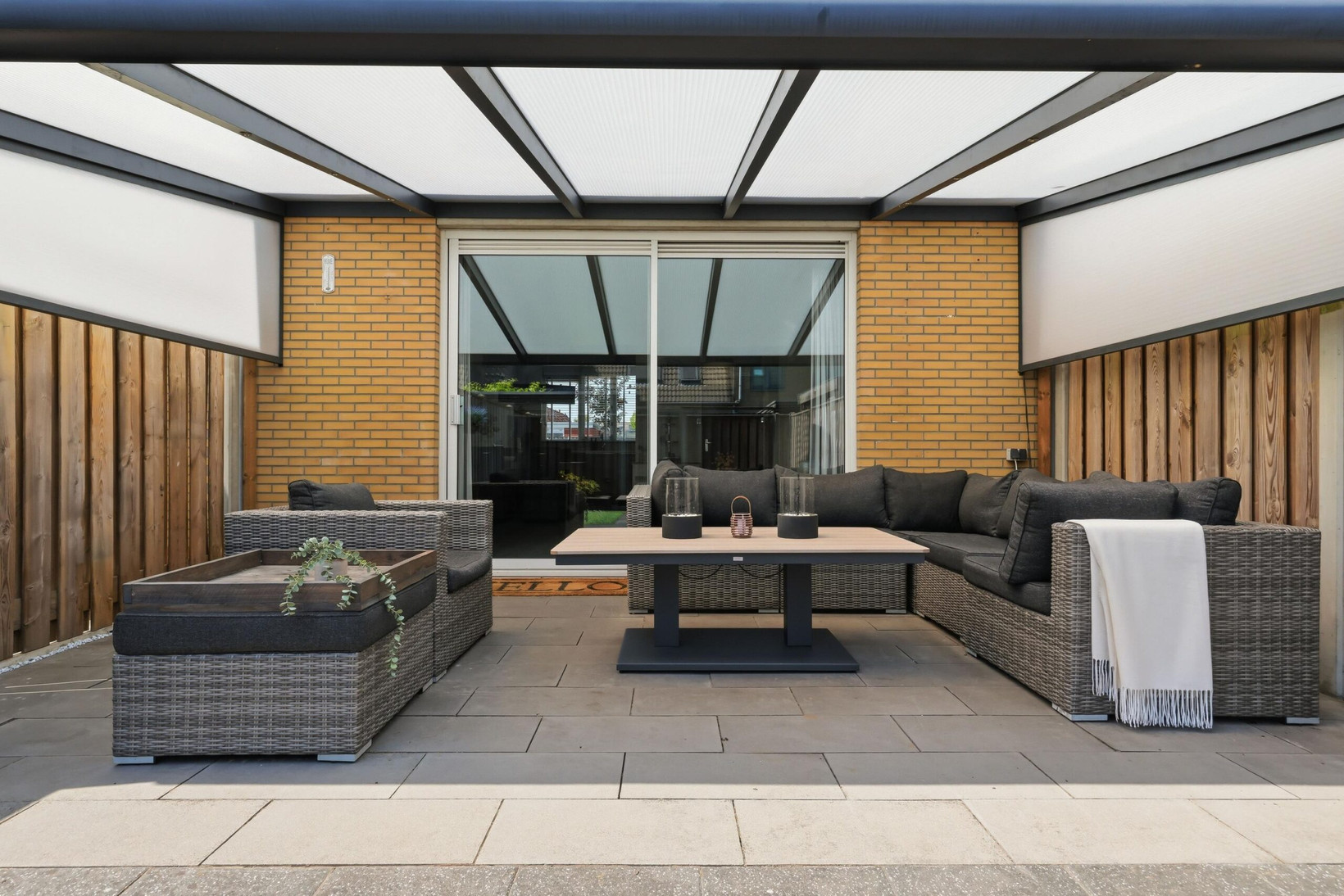 Tussenwoning te koop: Top Naeffstraat 28, Zaandam