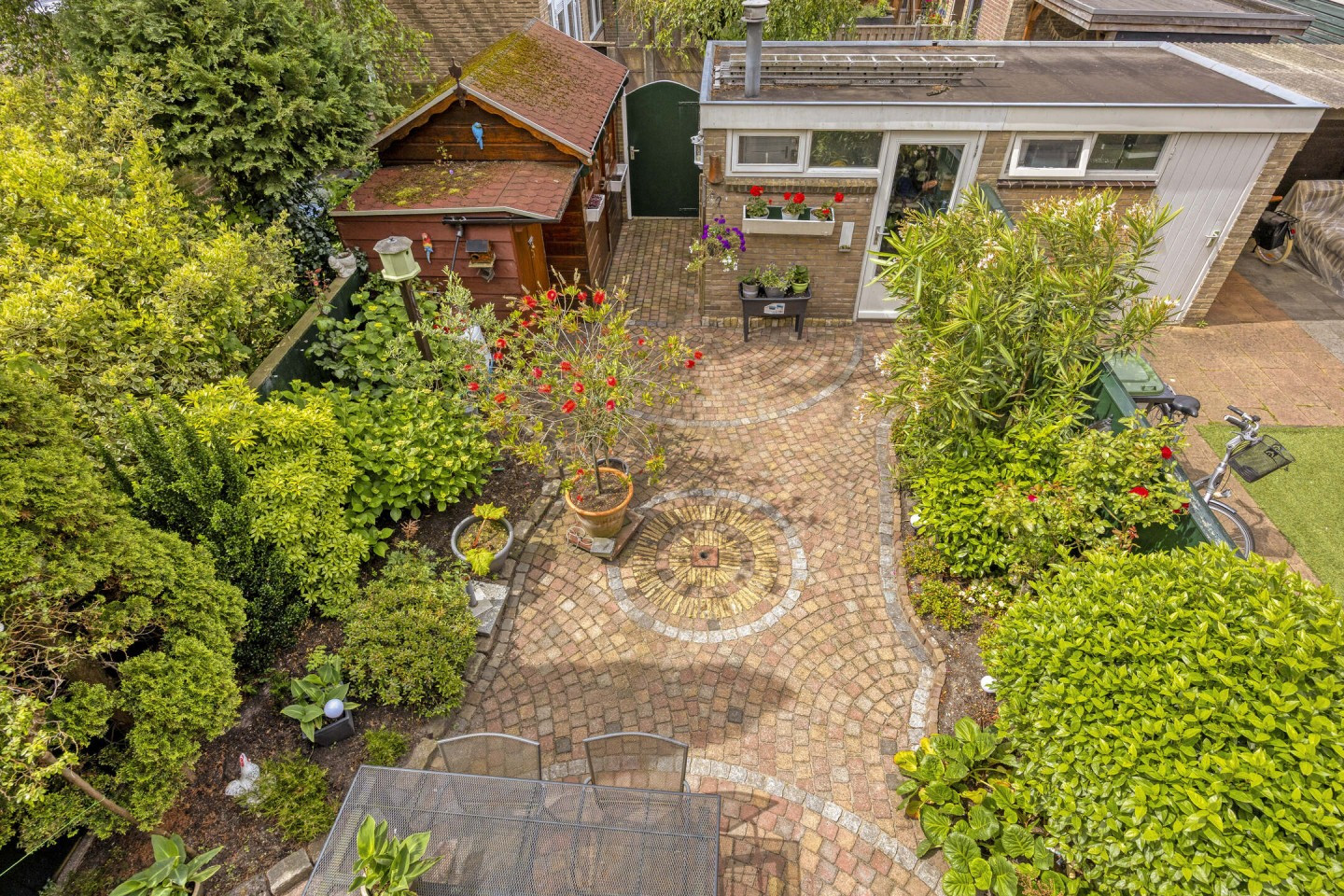 Tussenwoning te koop: Fonteinkruidweg 5, Zaandam